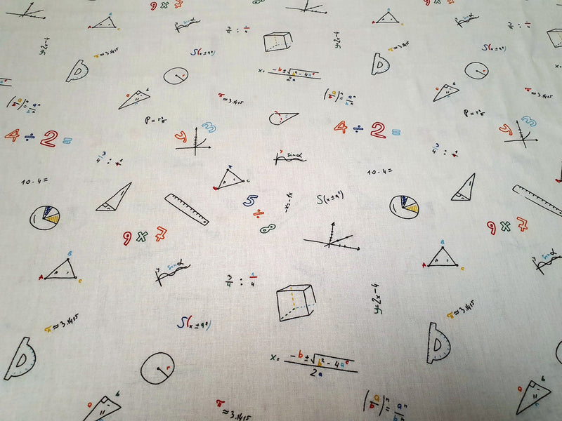 Baumwollstoff (Webware) in weiß mit Geometrie Mustern und Rechenausfgaben - Modemeter Stoffmarkt Trier   modemeter.de