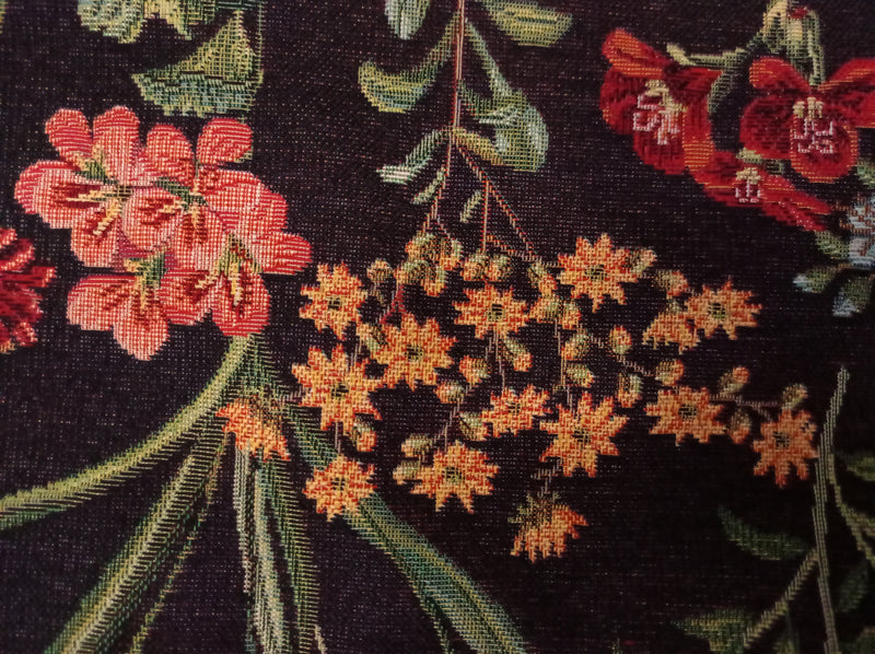 Fester Gobelin in schwarz mit bunten Blumen zum Beziehen von Möbeln und für Taschen - Modemeter Stoffmarkt Trier   modemeter.de