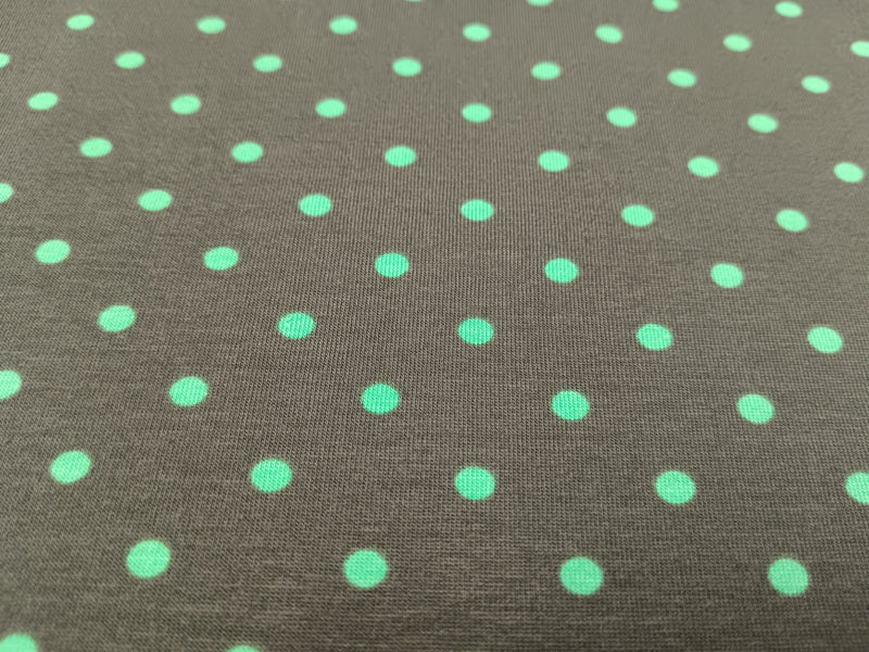 Baumwoll Jersey in grün mit grünen Punkten - als Kombistoff perfekt - Modemeter Stoffmarkt Trier   modemeter.de