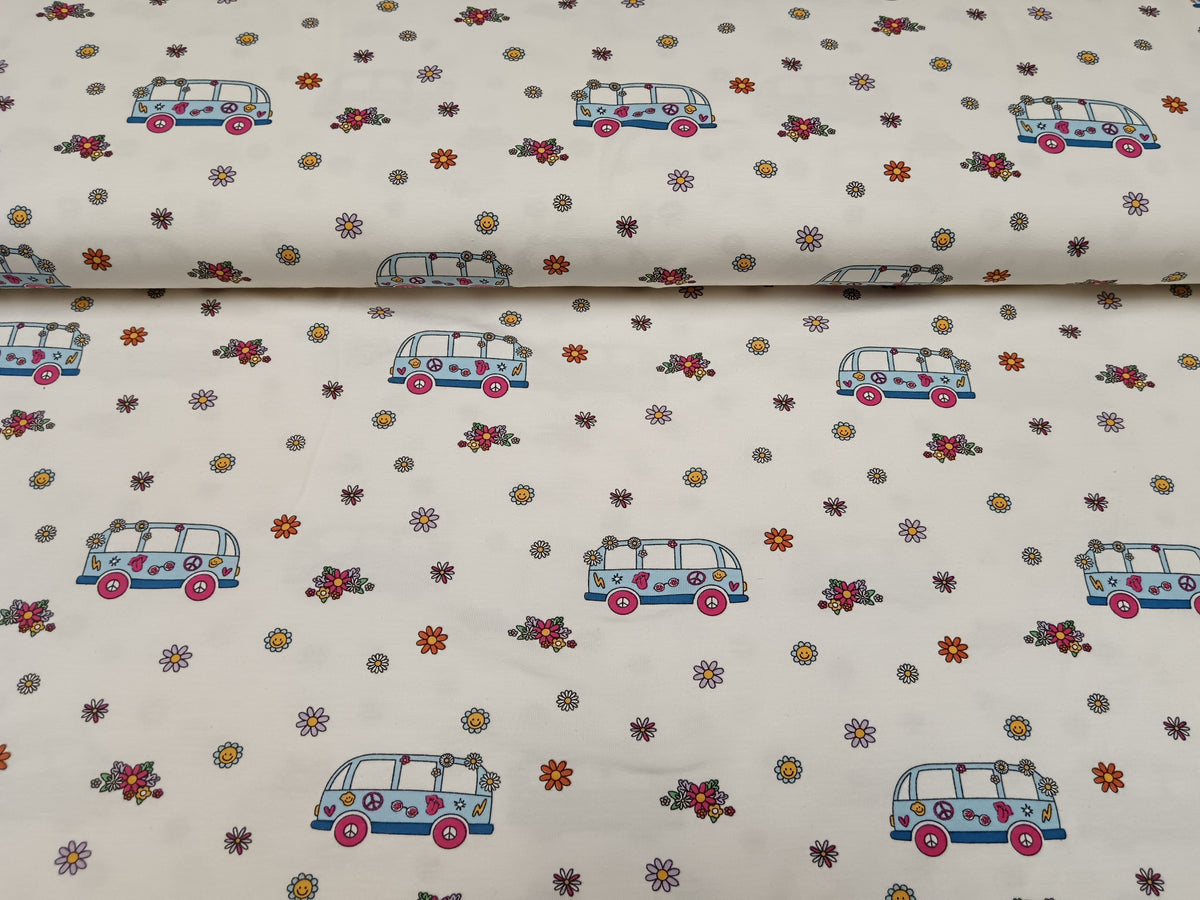 Flower Power - Kinderjersey im 70er Retro Look in weiß mit kleinen Blümchen und Bussen - Modemeter Stoffmarkt