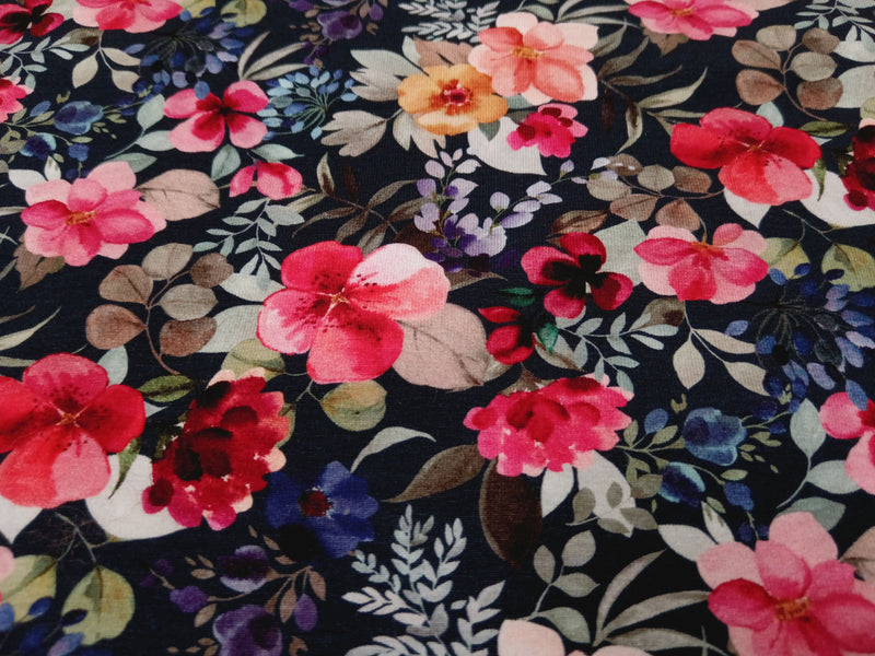 Wunderschöner Baumwolljersey aus Bio Baumwolle in dunkelblau mit großen Blüten - Modemeter Stoffmarkt