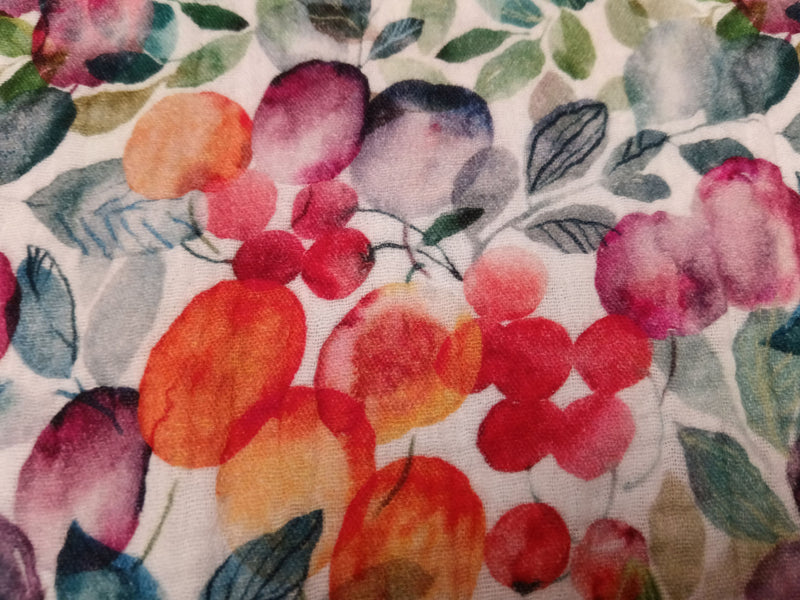 Bunter Musselin (Double Gauze) in weiß mit bunten, sommerlichen Blüten - Modemeter Stoffmarkt