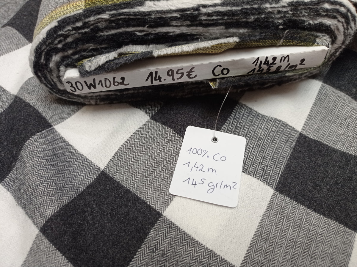Baumwoll Flanell mit schwarz, grau, weißen großen Karos für Schlafanzüge, Hemden, Blusen - Modemeter Stoffmarkt Trier   modemeter.de