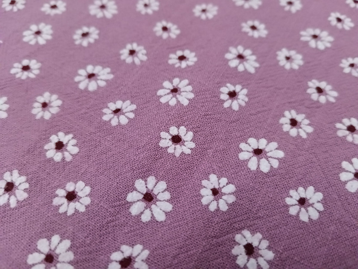 Niedlicher Baumwoll Krepp in Flieder mit kleinen Blümchen - Modemeter Stoffmarkt