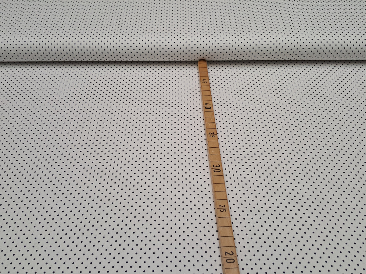 Baumwoll Webware in weiß mit kleinen dunkelblauen Punkten - Modemeter Stoffmarkt Trier   modemeter.de