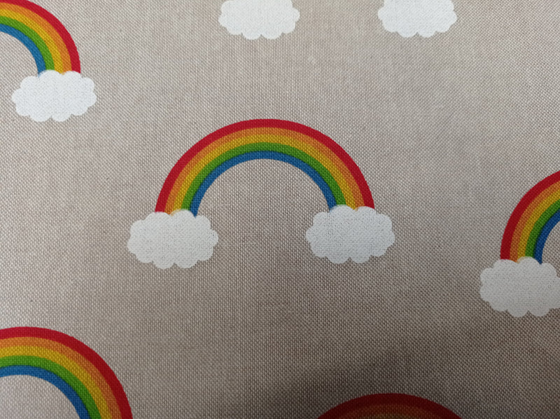 Stabiler Dekostoff im Leinenlook mit bunten Regenbögen und Wolken - Modemeter Stoffmarkt Trier   modemeter.de