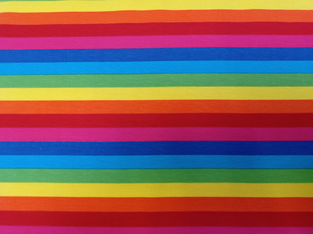 Toller Baumwoll Jersey mit Streifen in allen bunten Regenbogenfarben - Modemeter Stoffmarkt Trier   modemeter.de